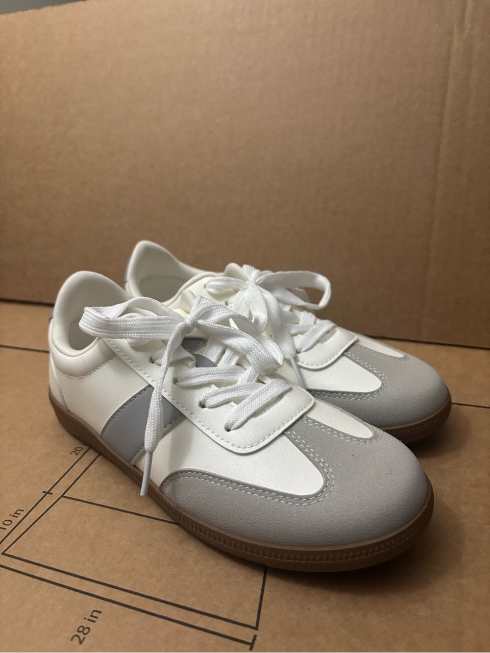 JSport Cecily Women’s Sneaker Size 6M
